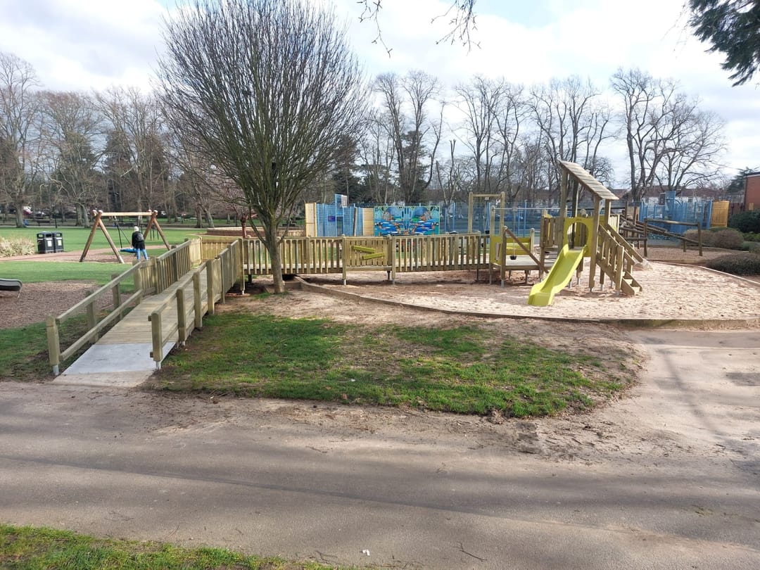Abbey Park, Evesham - image 1