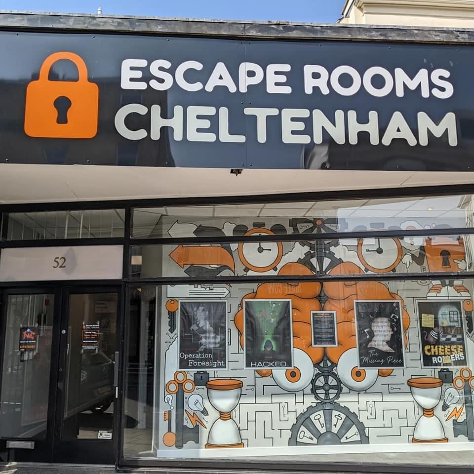 Splatter Room Cheltenham - image 2