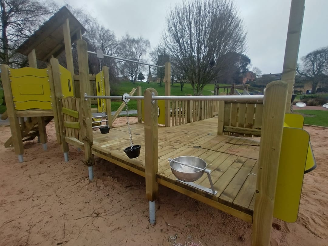 Abbey Park, Evesham - image 3