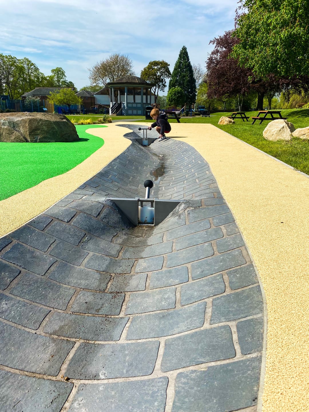 Abbey Park, Evesham - image 2